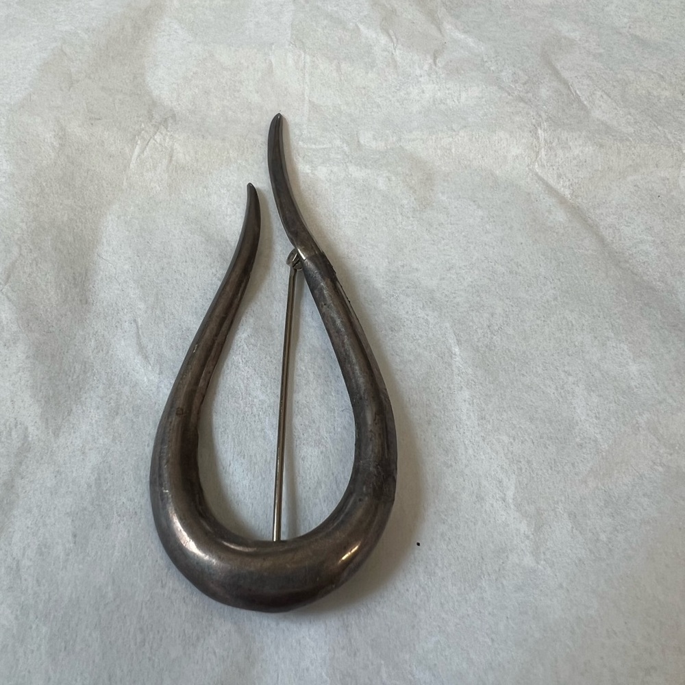 Silver Pin - Picture 9 of 14
